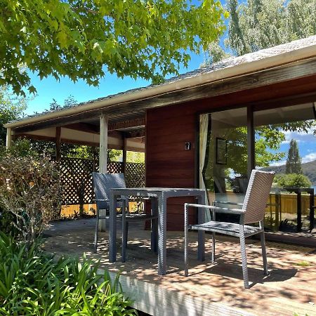 Motuoapa Bay Chalets Туранги Екстериор снимка