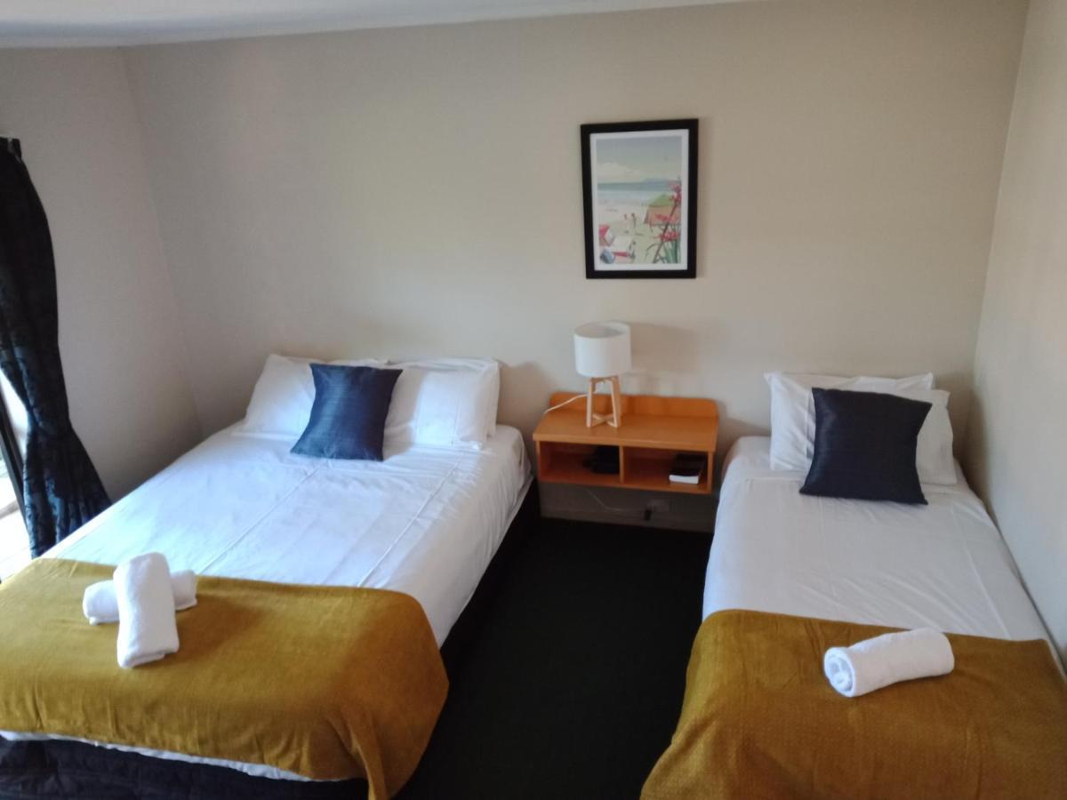 Motuoapa Bay Chalets Туранги Екстериор снимка