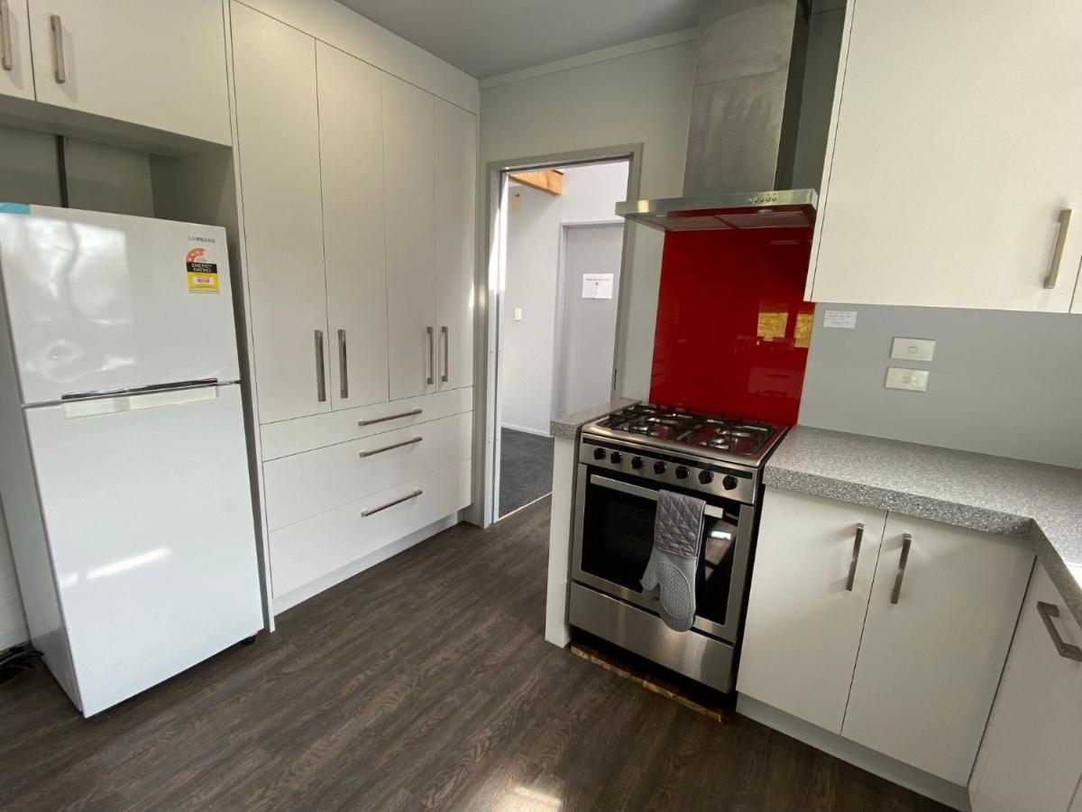 Motuoapa Bay Chalets Туранги Екстериор снимка