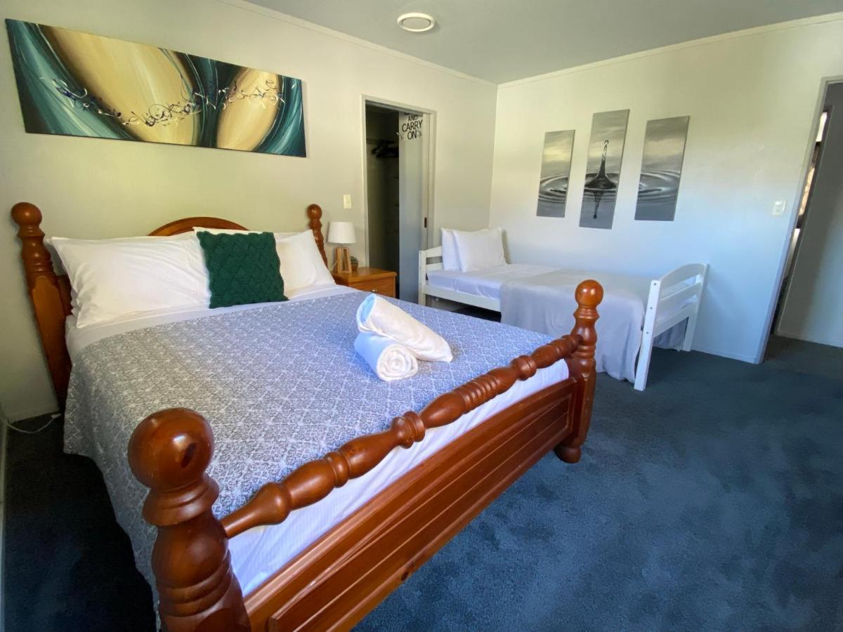 Motuoapa Bay Chalets Туранги Екстериор снимка